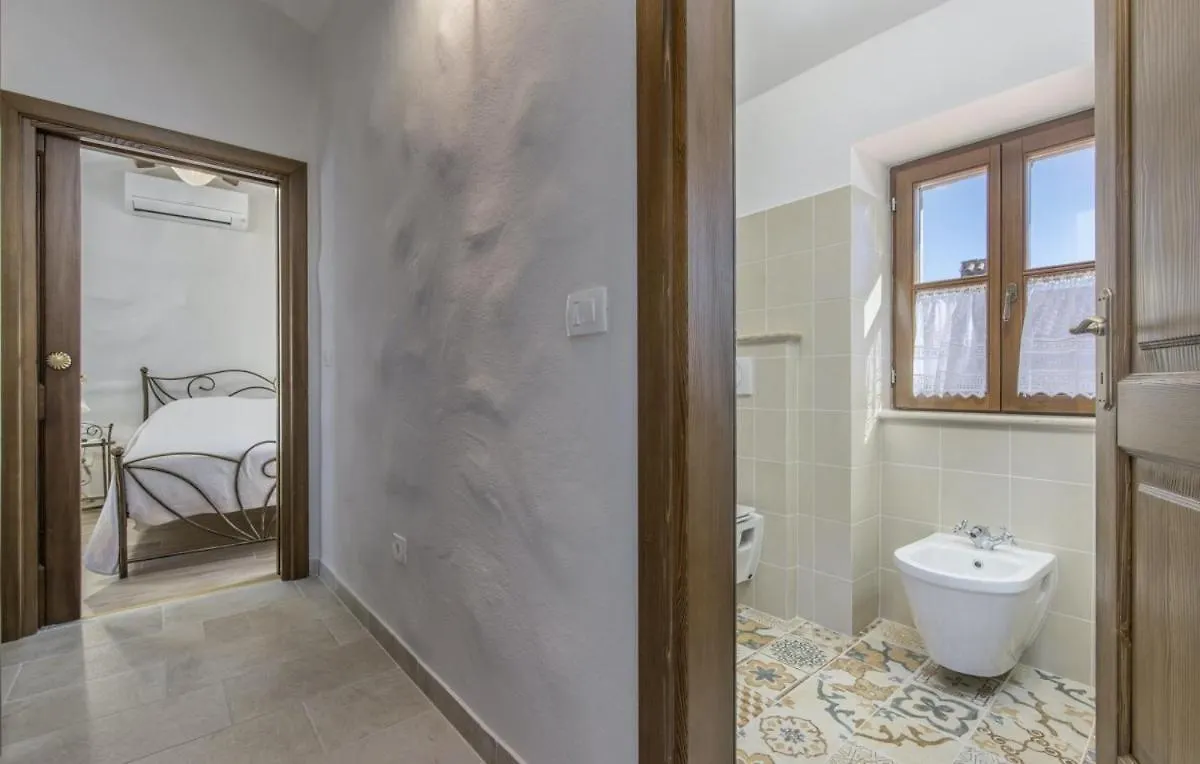 Heritage Villa Croc In Bibali - Haus Fuer 4-6 Personen Buje